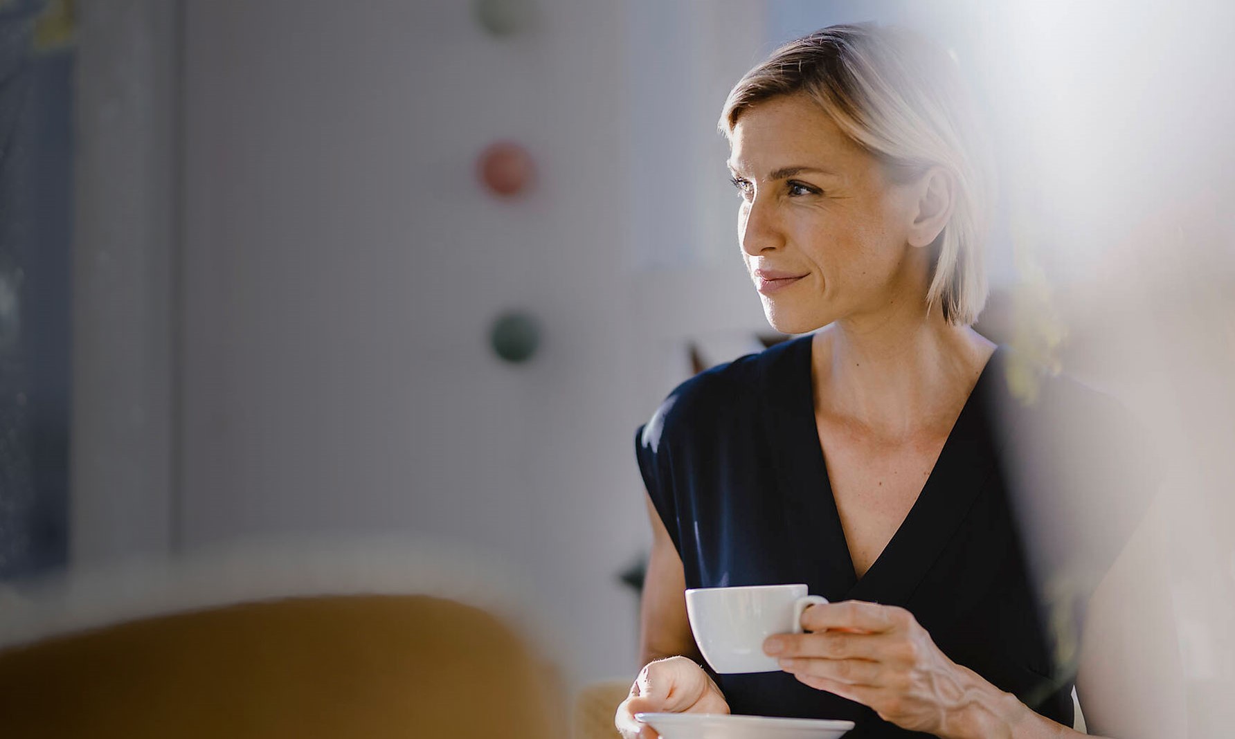 woman drinking coffee